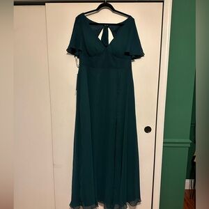 BRAND NEW WITH TAGS AND NO TAILORING-Size 18 Azazie Bridesmaid Dress